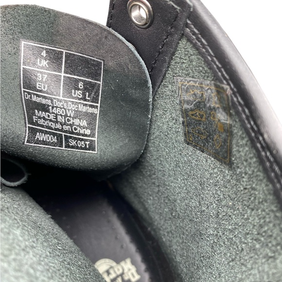 Dr Martens WOMEN'S Smooth Leather Lace Up boots size 6 - Picture 11 of 15